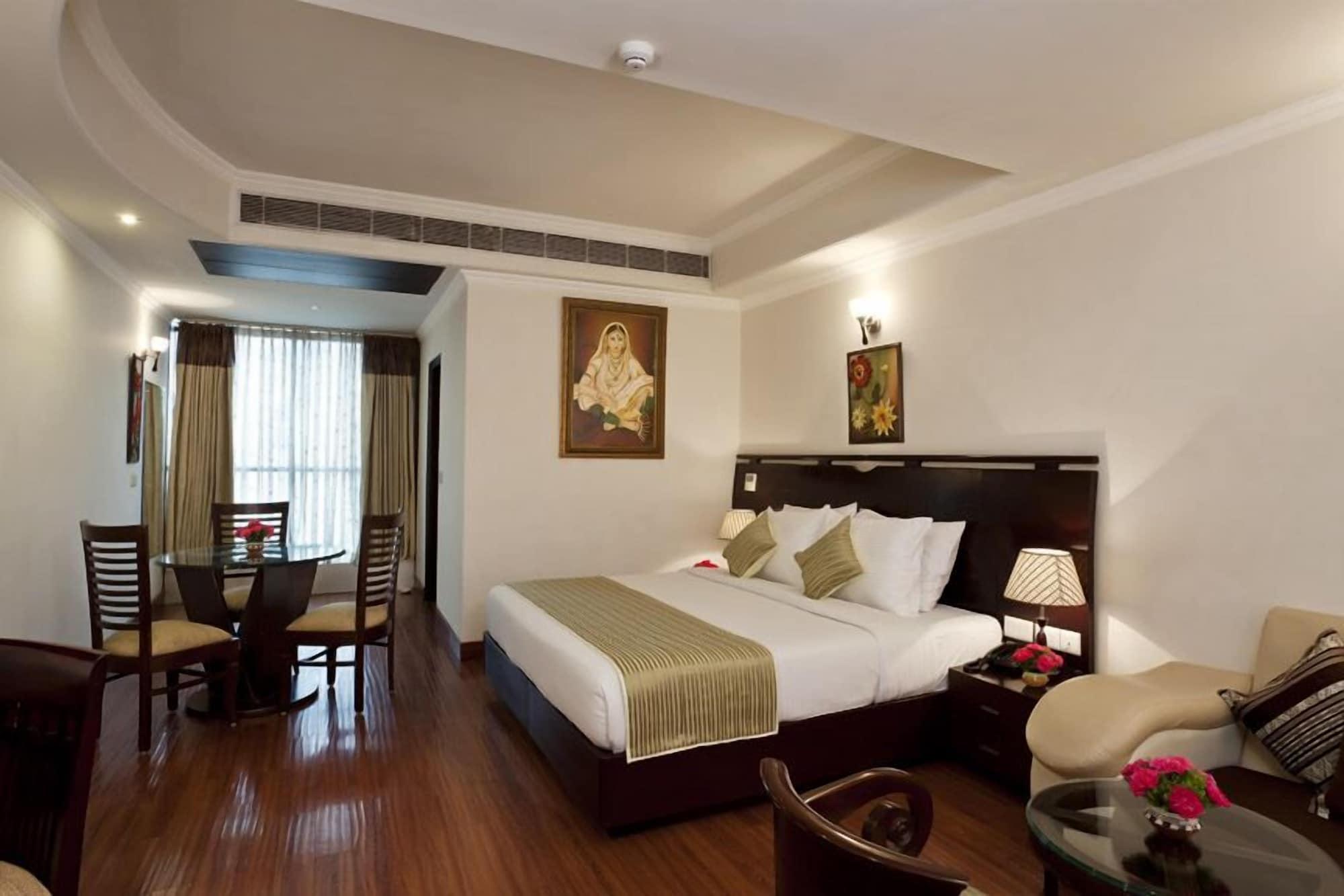 Hotel Saptagiri Yeni Delhi Dış mekan fotoğraf